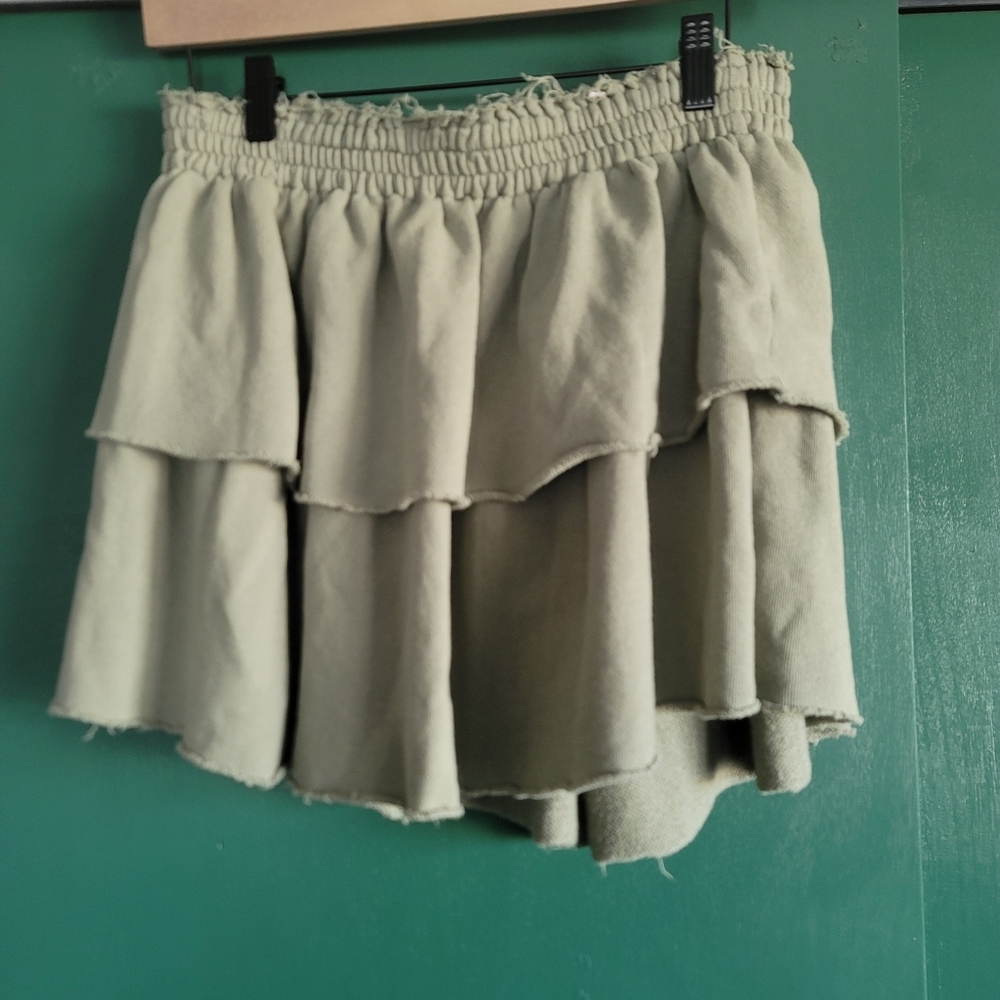 Aerie Ready To Ruffle Mini green Skirt Size Large